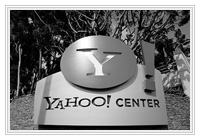 Yahoo �������� Facebook � ��������� ��������